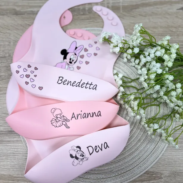 CUSTOMIZE Silicone Bib