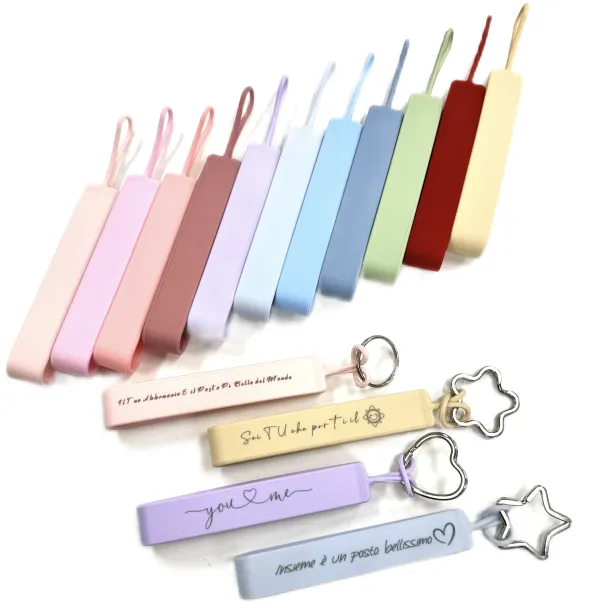 Portachiavi in SILICONE DA PERSONALIZZARE su 2 LATI