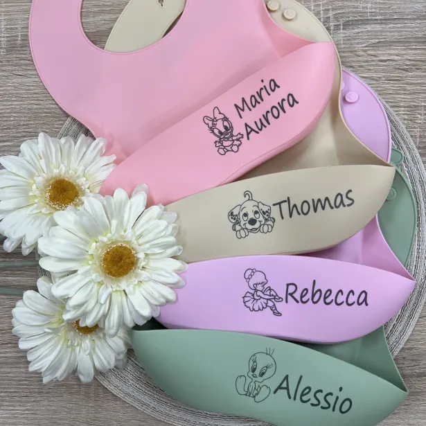 CUSTOMIZE Silicone Bib