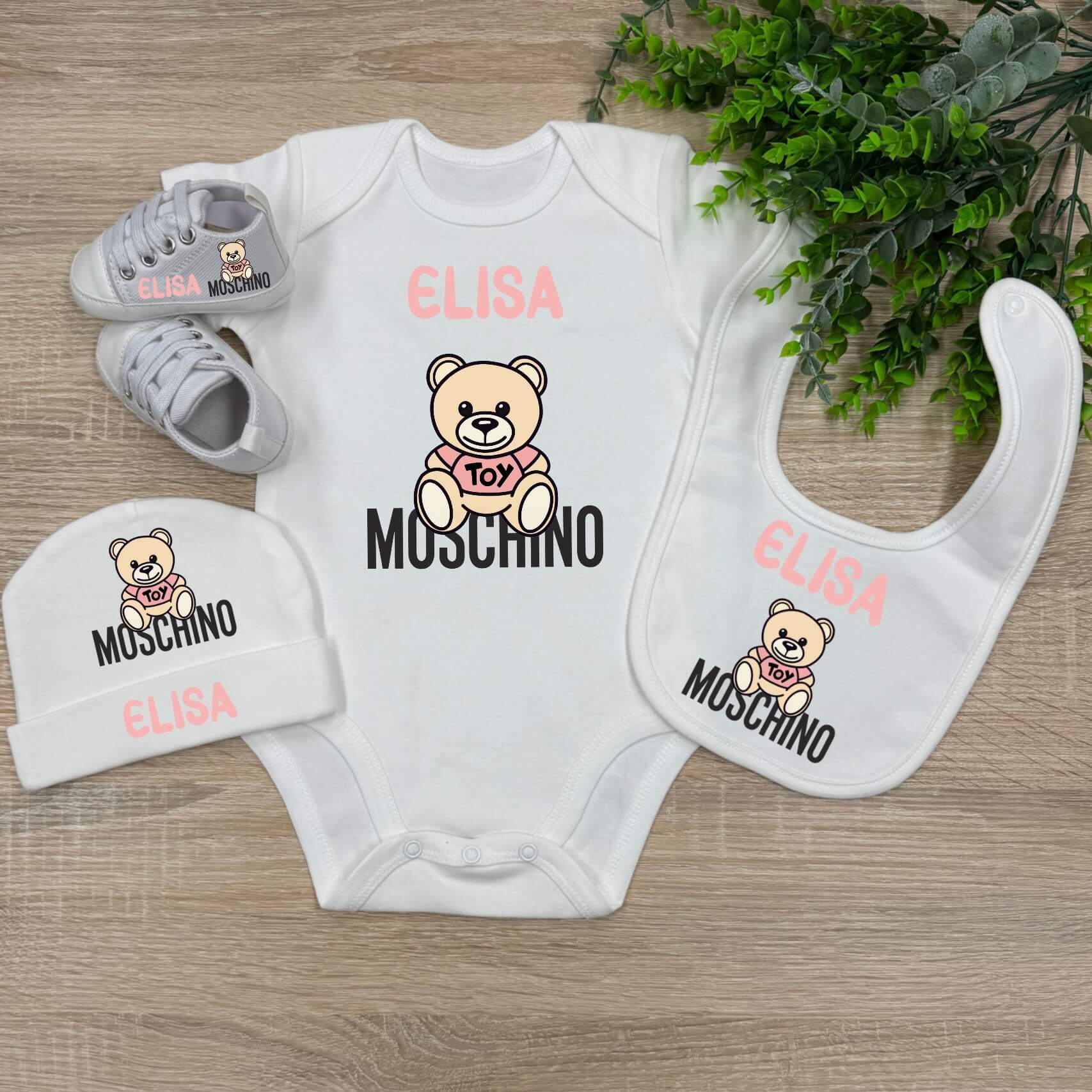 SCARPE E ABBIGLIAMENTO NEONATI